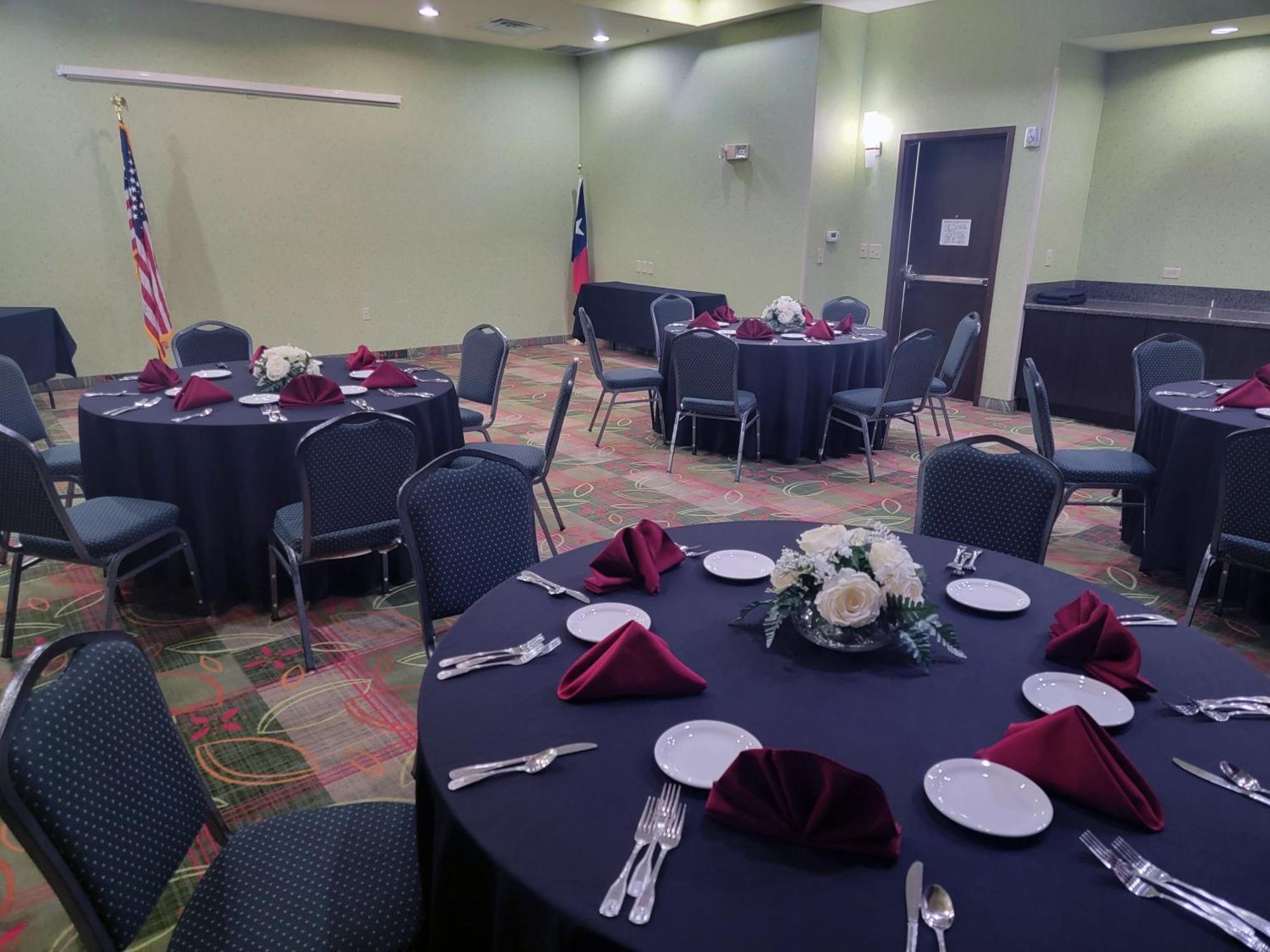 Holiday Inn Garland By Ihg Exterior foto