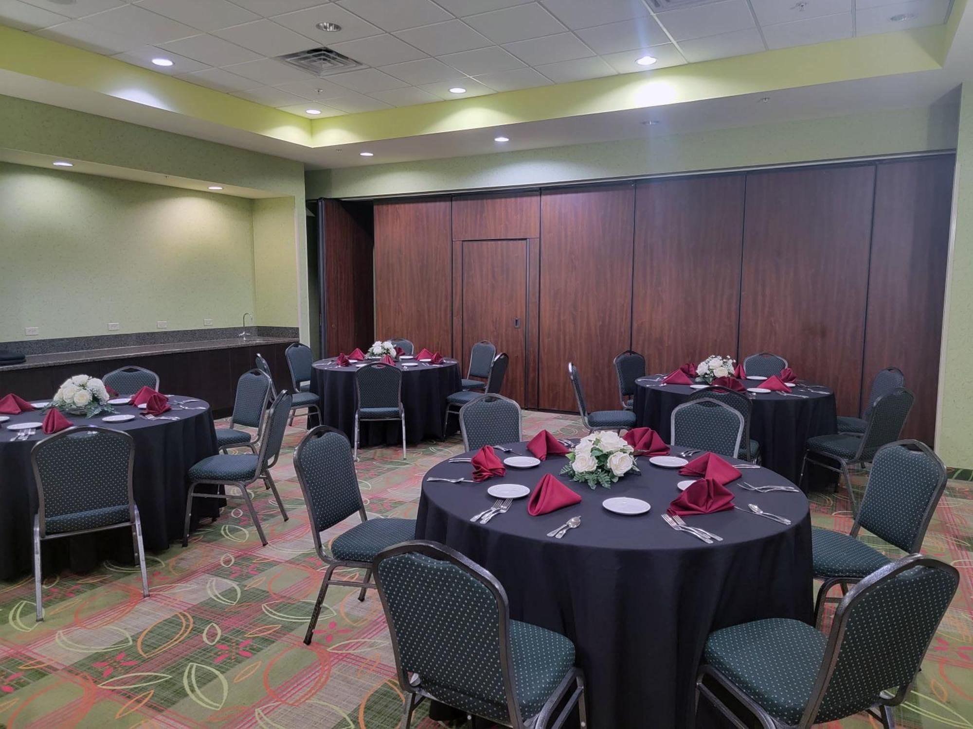 Holiday Inn Garland By Ihg Exterior foto